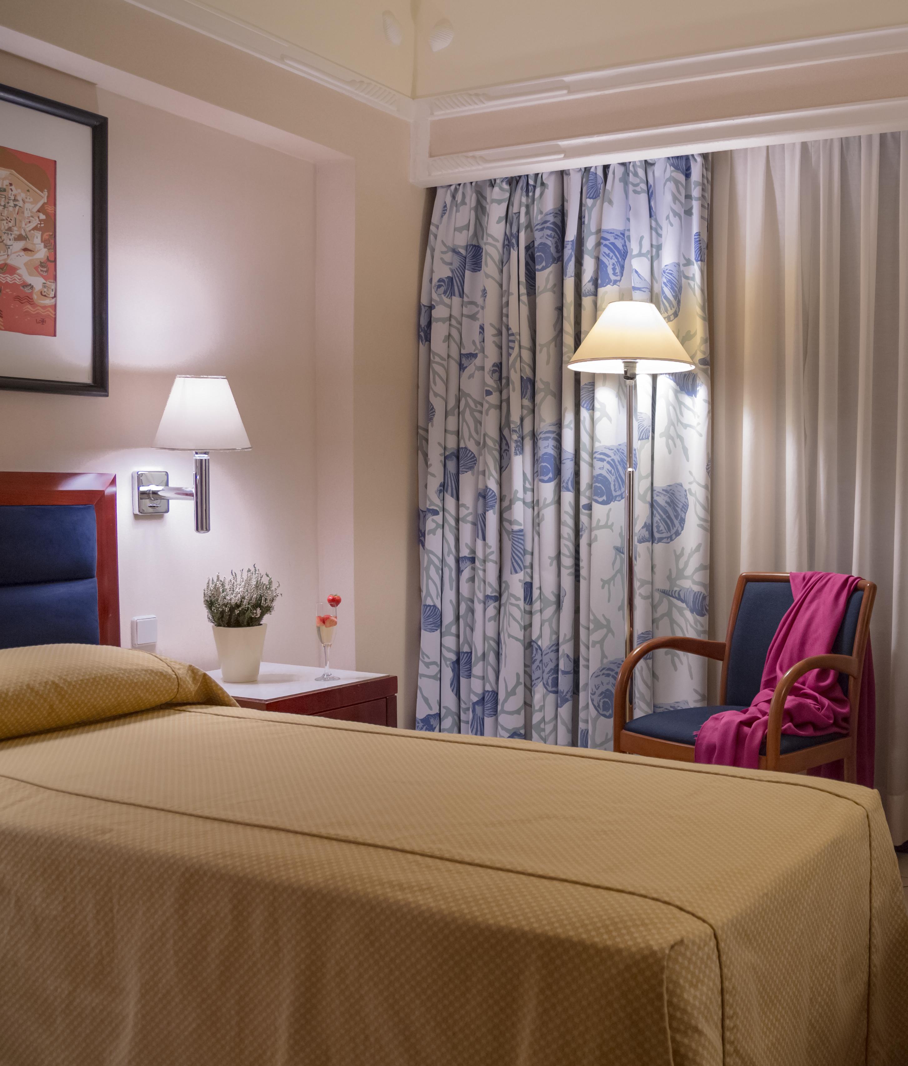 Mediterranean Hotel Родос Экстерьер фото A bedroom at the hotel