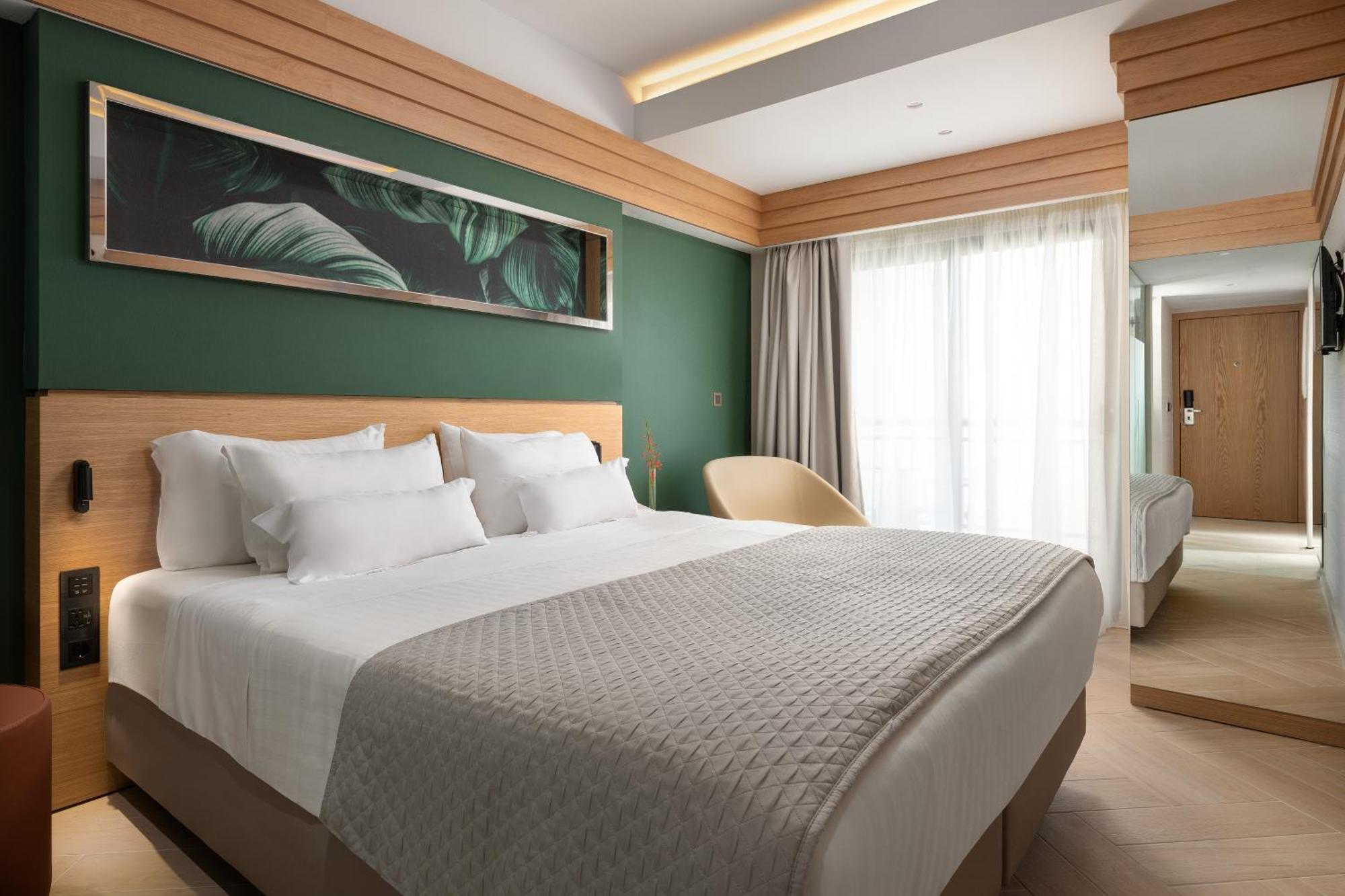 Mediterranean Hotel Родос Экстерьер фото A room at the hotel